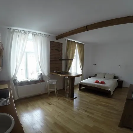 Honey Apartment