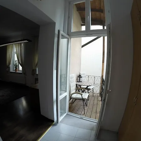 Apartment Honey