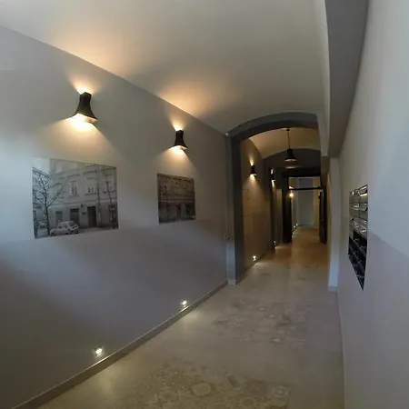 Apartment Honey