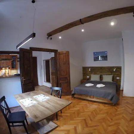 Honey Apartment