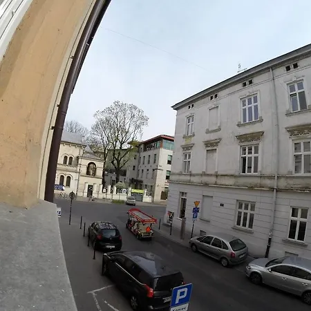 Honey Apartament *